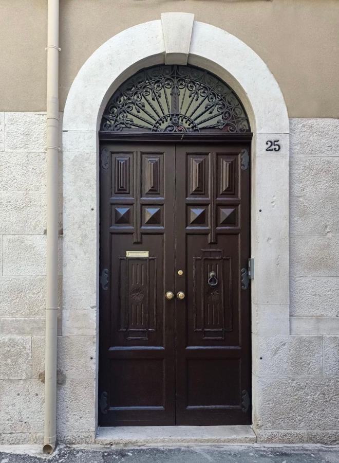 Dimora Savoia Appartement Corato Buitenkant foto